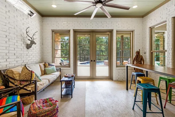 $1,225,000 | 11727 County Road 168, Tyler, TX 75703