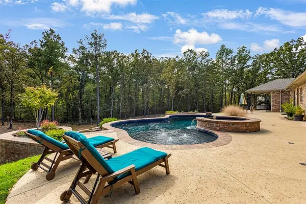 $1,225,000 | 11727 County Road 168, Tyler, TX 75703