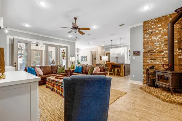 $1,225,000 | 11727 County Road 168, Tyler, TX 75703