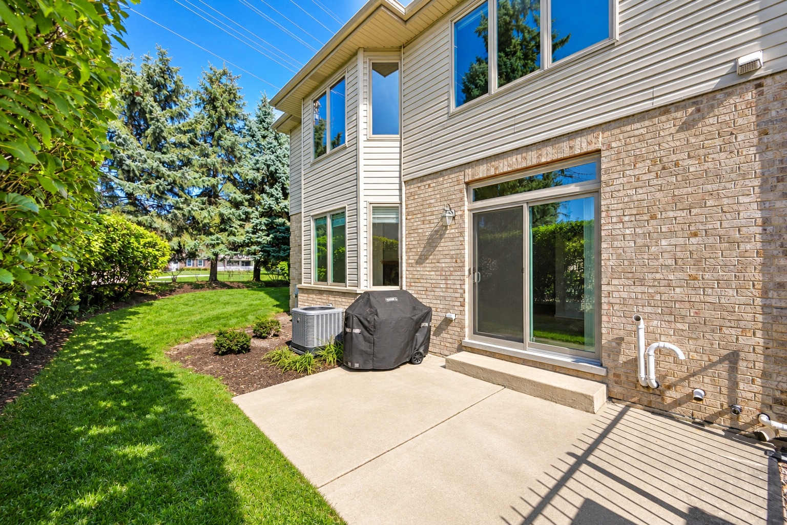 661 East Nerge Road Roselle, IL 60172 - Photo 16 of 21 Gallery Image 16