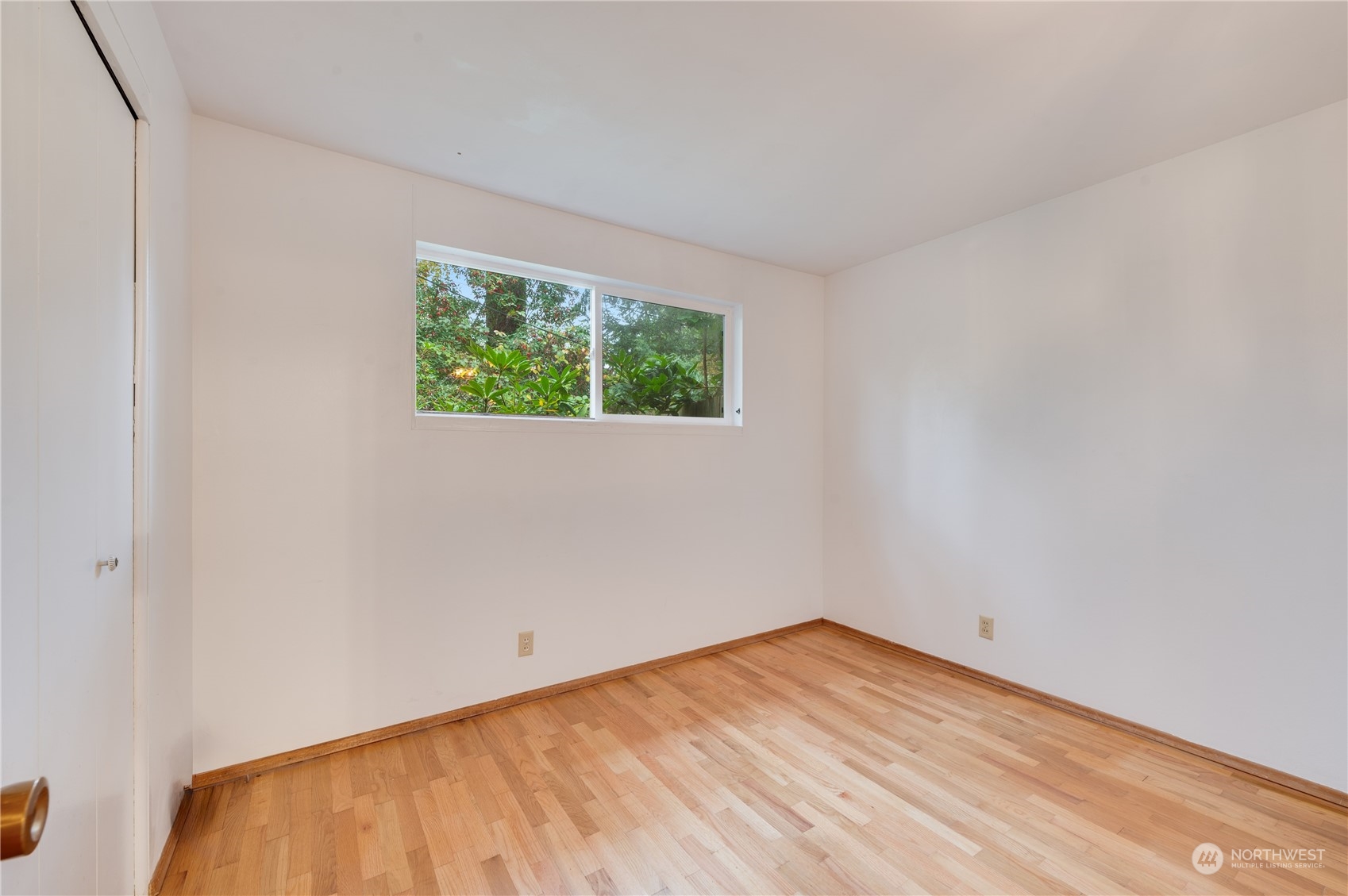 711 15th Street Southwest Edmonds, WA 98020 - Photo 12 of 26 Gallery Image 12