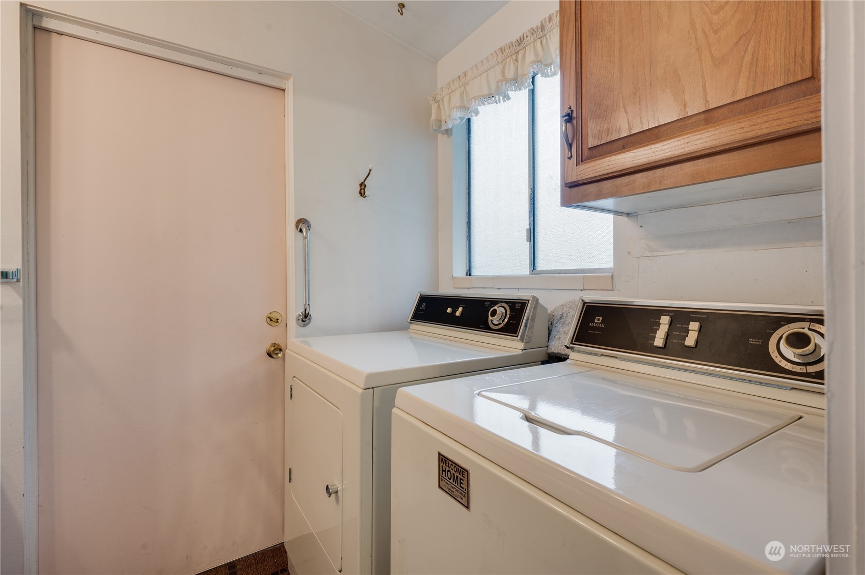 711 15th Street Southwest Edmonds, WA 98020 - Photo 18 of 26 Gallery Image 18