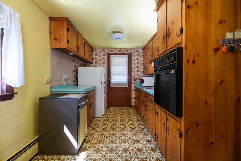 264 Commonwealth Road Wayland, MA 01778 - Photo 8 of 13 Gallery Image 8
