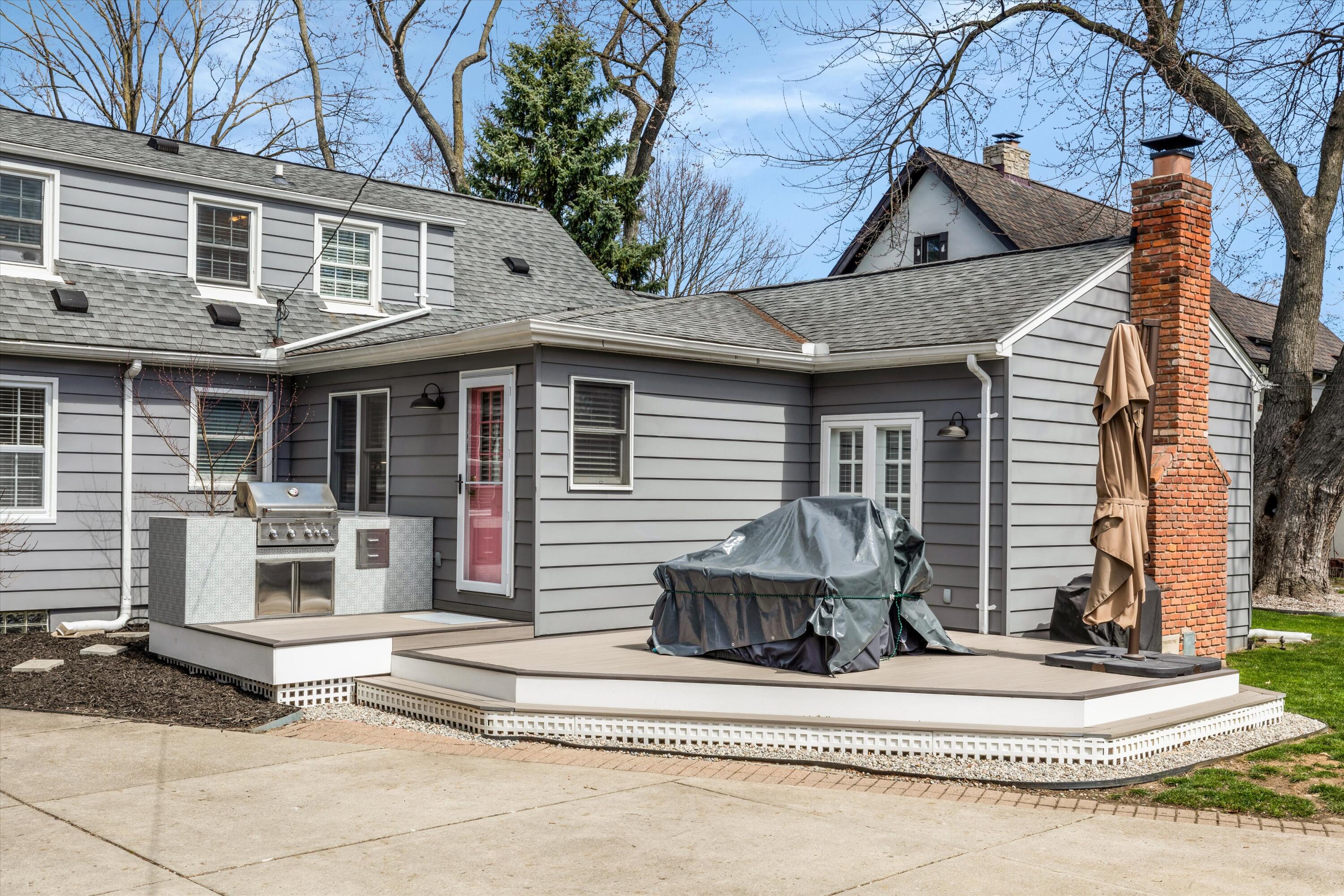 2510 Yorkshire Road Birmingham, MI 48009 - Photo 50 of 54 50-2510 Yorkshire Rd 046