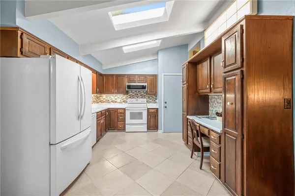 $272,500 | 2101 Northeast 62nd Street, Kansas City, MO 64118