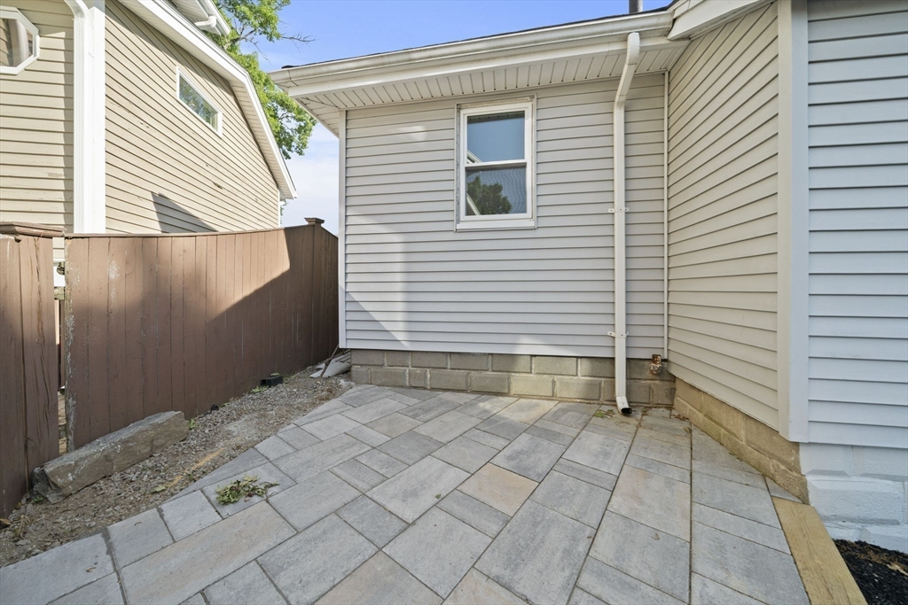 42 Plover Road Quincy, MA 02169 - Photo 25 of 29