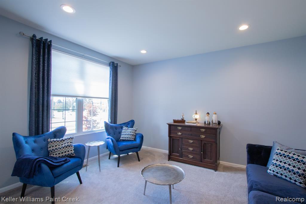 2009 Logan Drive Rochester Hills, MI 48309 - Photo 5 of 53