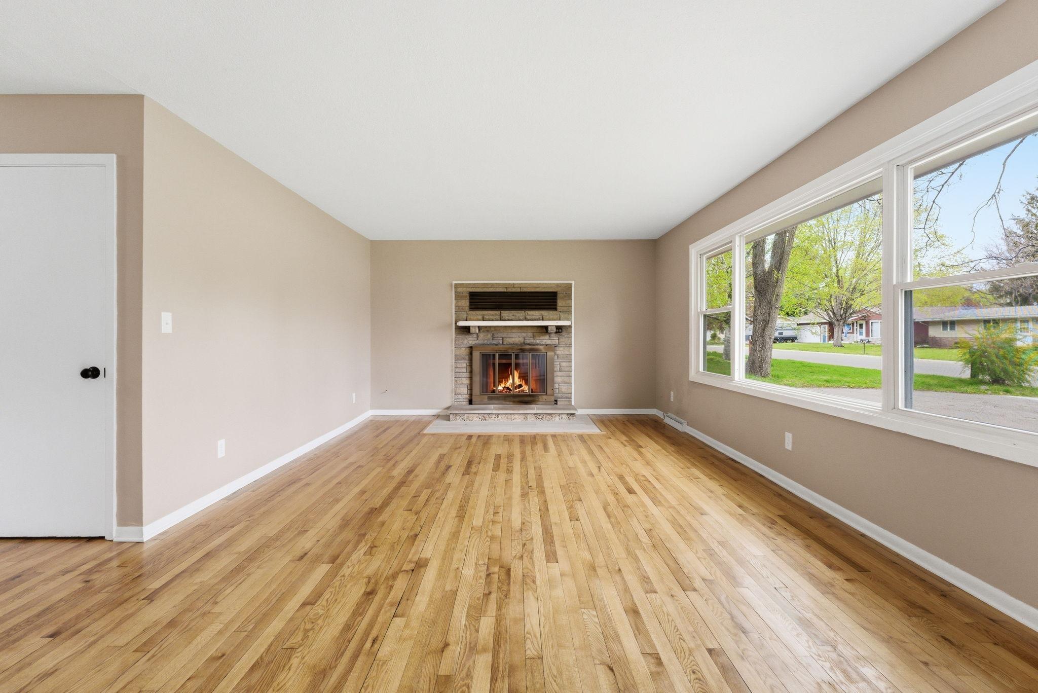 900 Green Street Hudson, WI 54016 - Photo 5 of 39