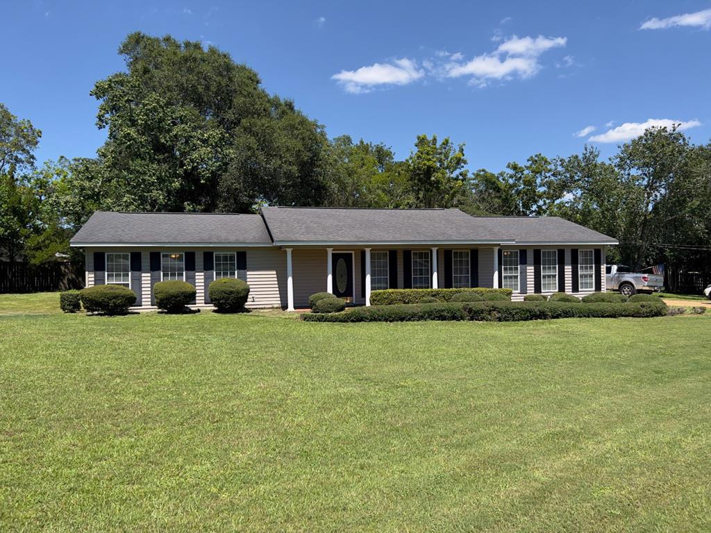 4374 Flowers Chapel Road Dothan, AL 36305 - Photo 1 of 25 Main View
