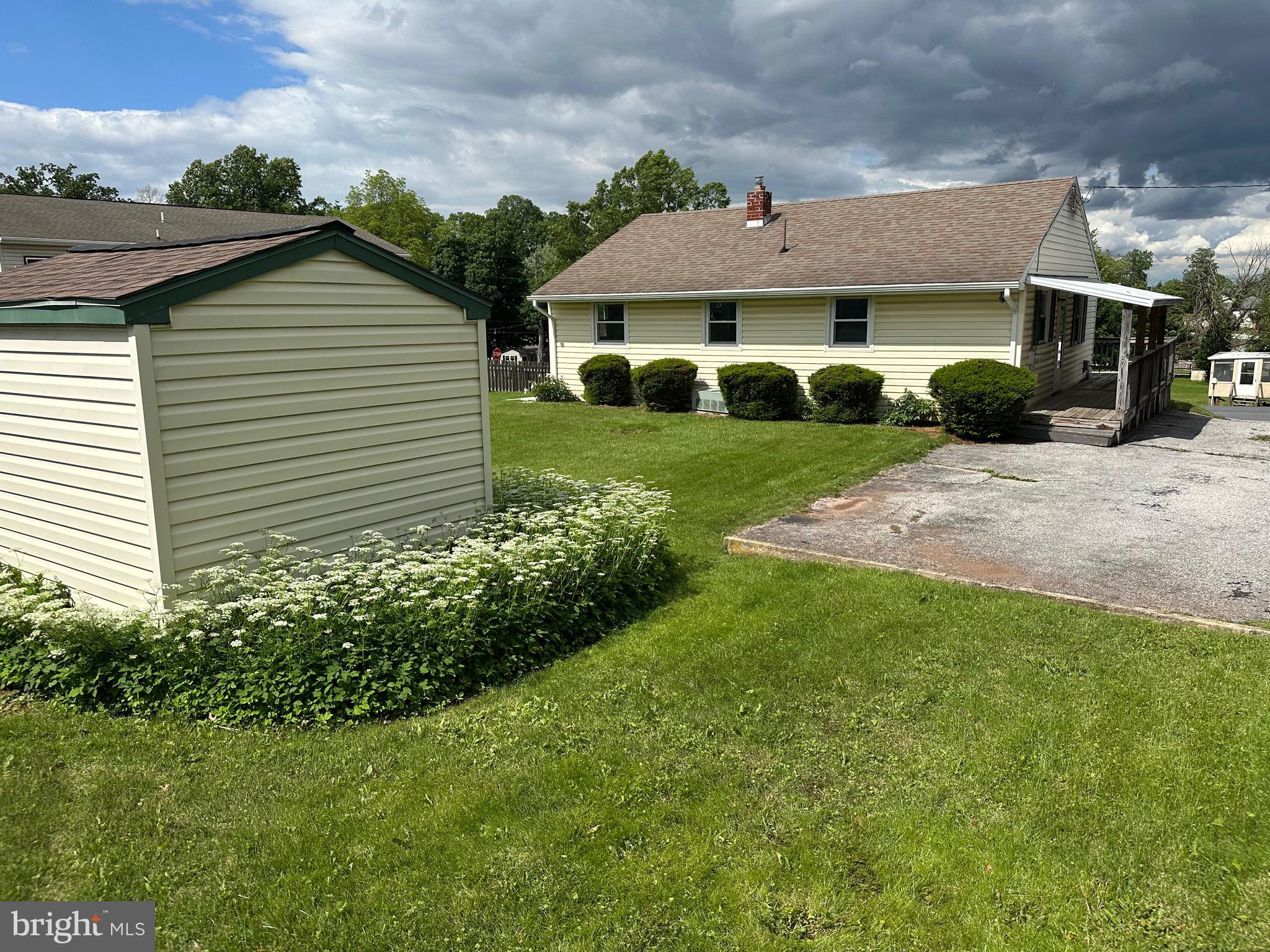 1170 Ruth Street York, PA 17408 - Photo 4 of 13 Gallery Image 4