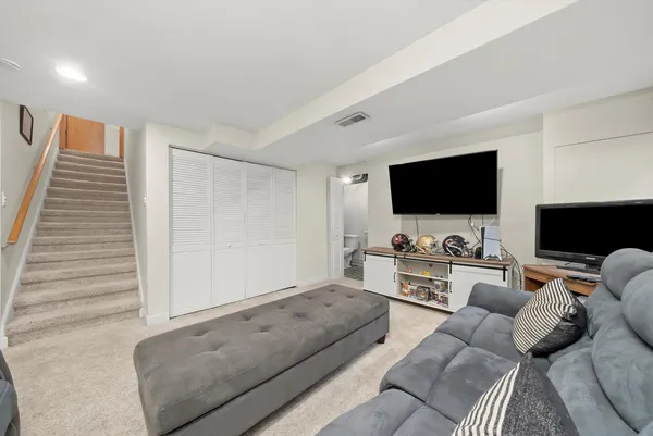 $450,000 | 11144 Denny Avenue, Mokena, IL 60448