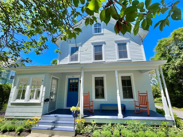 $1,579,000 | 311 5th Street, Greenport, NY 11944