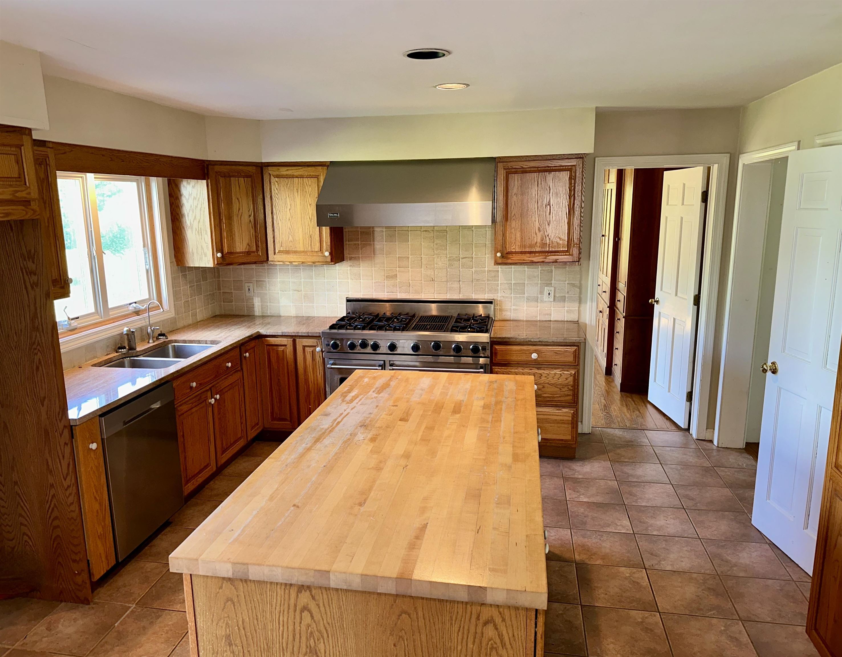 209 Kelley Hill Road Pawlet, VT 05761 - Photo 12 of 34