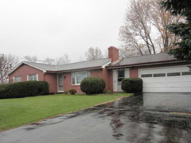 278 Pulaski Road Pulaski, PA 16143 - Photo 1 of 6 Exterior Front.