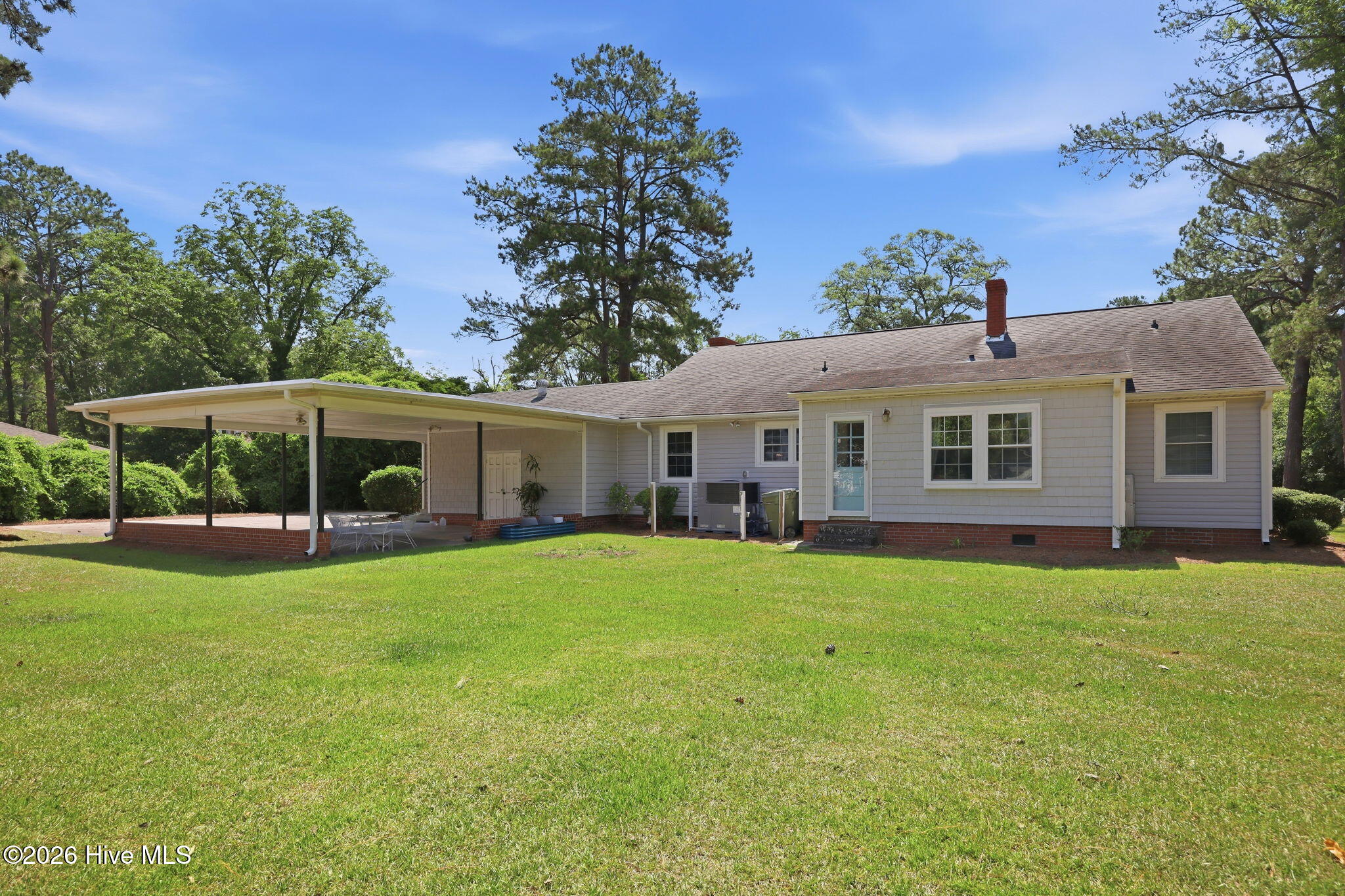 1306 Summit Avenue Washington, NC 27889 - Photo 3 of 39