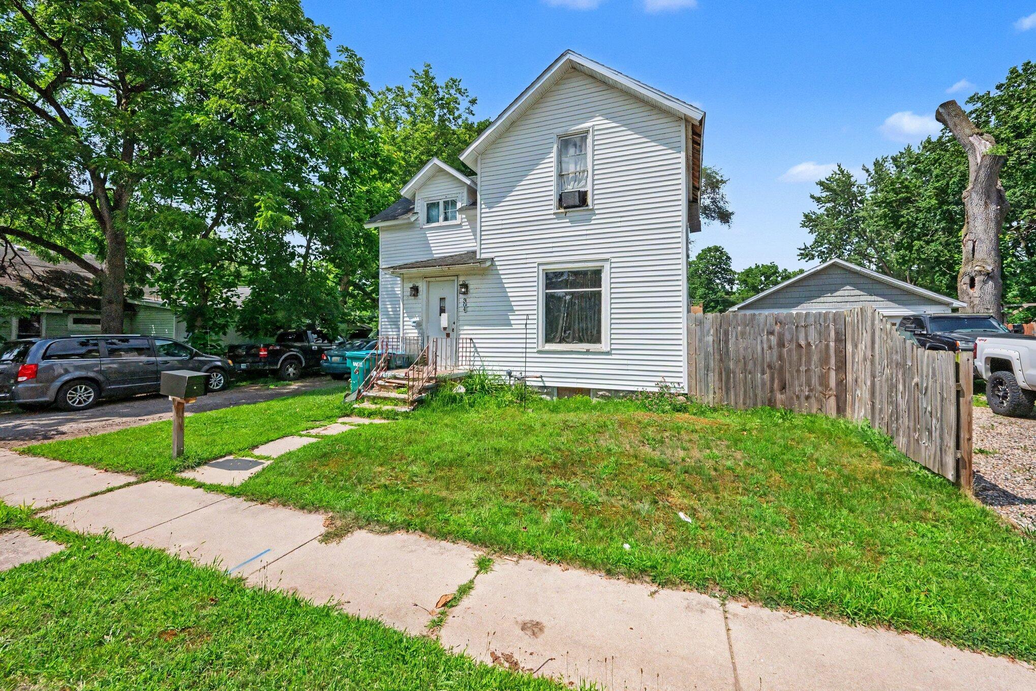 304 5th Avenue Three Rivers, MI 49093 - Photo 3 of 15 003_file_6962