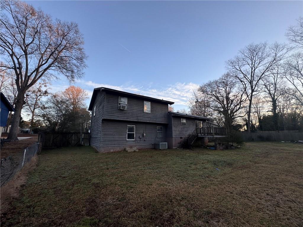 55 Porter Circle Hampton, GA 30228 - Photo 3 of 6 a house view with a outdoor space
