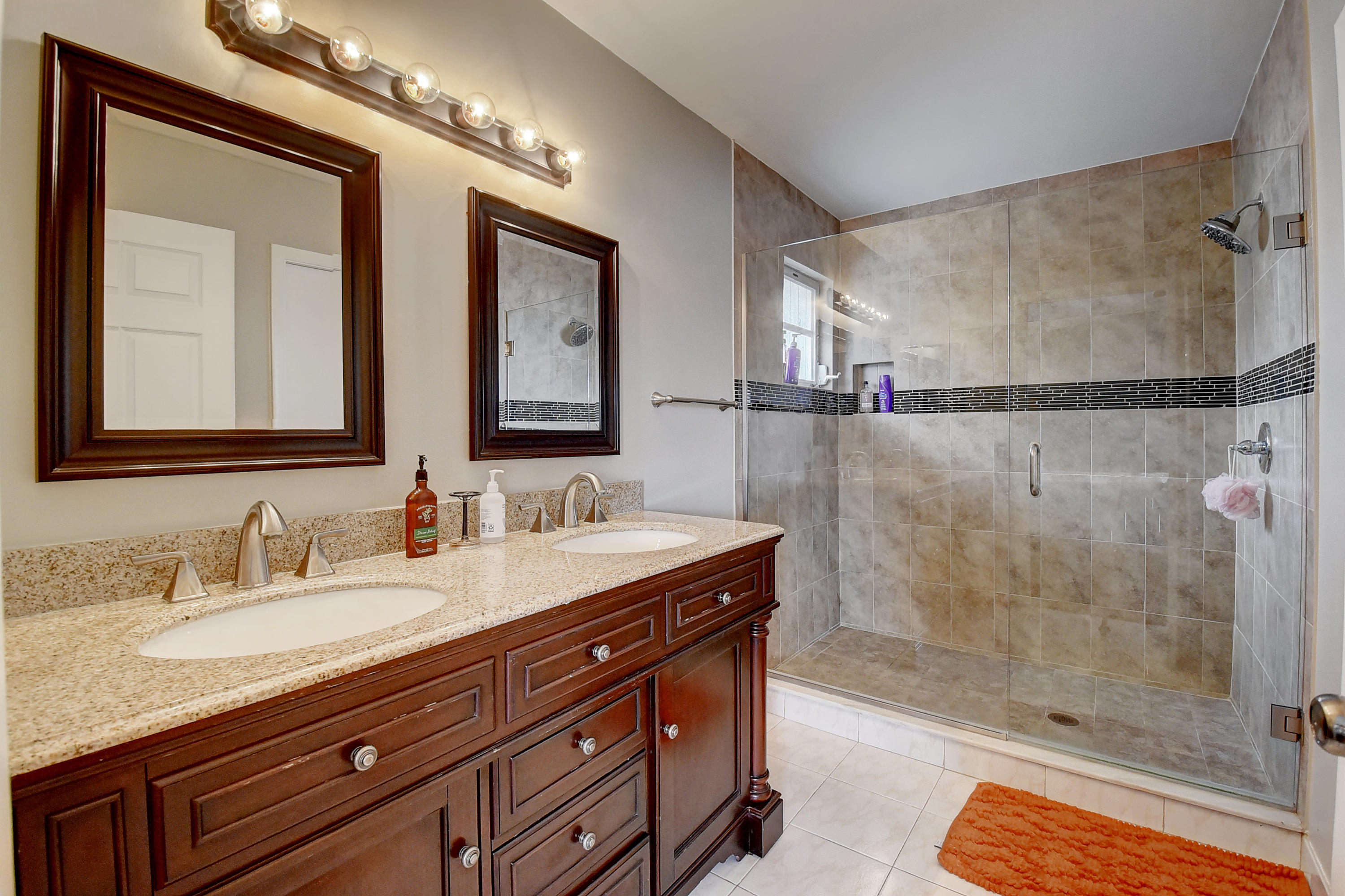 10340 Sunstream Lane Boca Raton, FL 33428 - Photo 19 of 34 Master Bathroom