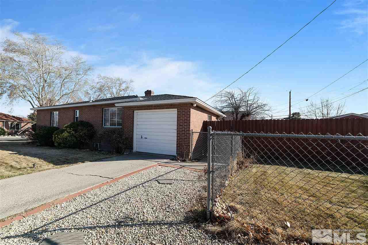 705 Helvetia Avenue Reno, NV 89502 - Photo 3 of 23 Photo 3