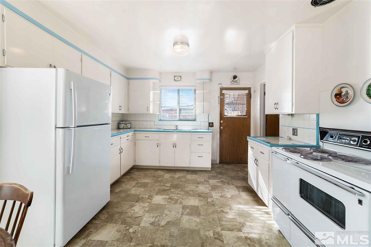 705 Helvetia Avenue Reno, NV 89502 - Photo 8 of 23 Photo 8