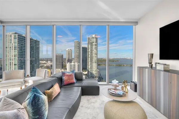 $9,500 | 700 Northeast 26th Terrace, Unit 2906, Miami, FL 33137