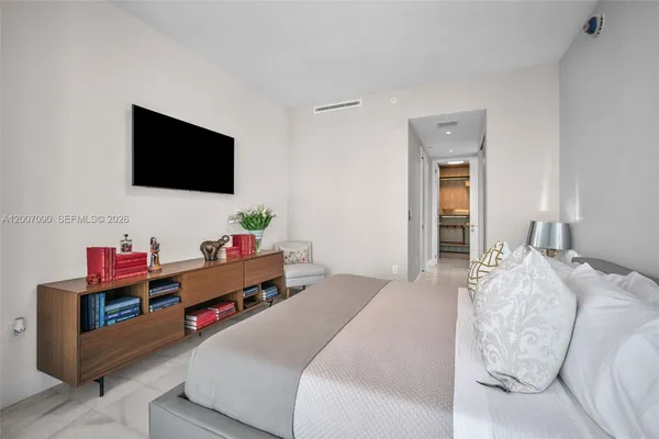 $9,500 | 700 Northeast 26th Terrace, Unit 2906, Miami, FL 33137