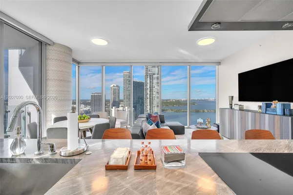 $9,500 | 700 Northeast 26th Terrace, Unit 2906, Miami, FL 33137
