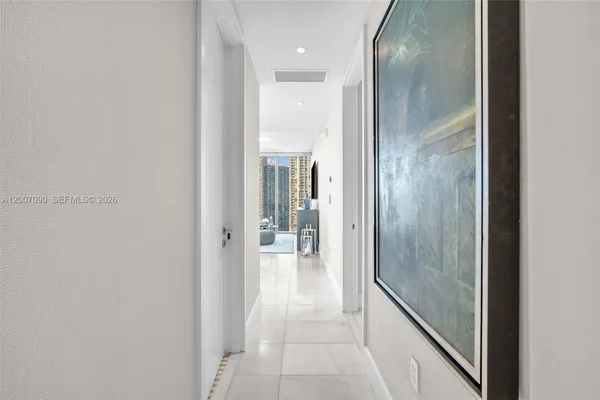 $9,500 | 700 Northeast 26th Terrace, Unit 2906, Miami, FL 33137