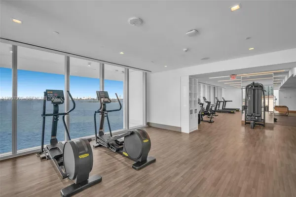 $9,500 | 700 Northeast 26th Terrace, Unit 2906, Miami, FL 33137