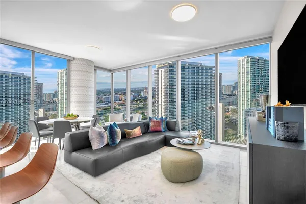 $9,500 | 700 Northeast 26th Terrace, Unit 2906, Miami, FL 33137