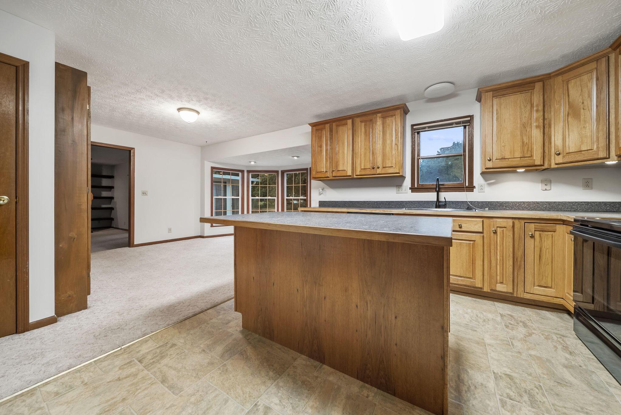 7378 Beecher Road Southwest Pataskala, OH 43062 - Photo 11 of 40 6-web-or-mls-DSC03838