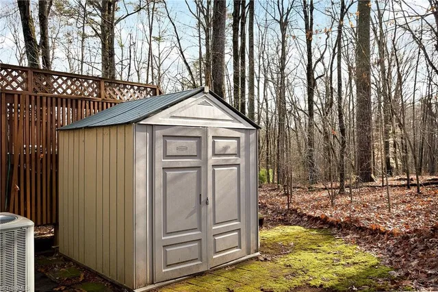 $1,695 | 3200 Whitaker Court Northwest, Winston-Salem, NC 27106