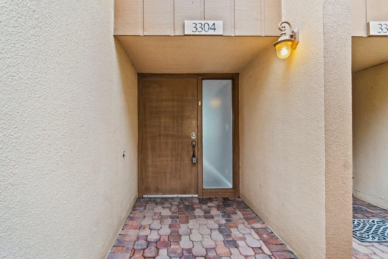 3304 Bridgewood Drive Boca Raton, FL 33434 - Photo 3 of 44 Entry Way