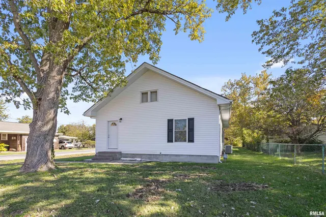 $149,900 | 1220 North 14th Street, Herrin, IL 62948