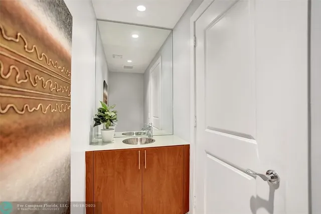 $396,000 | 315 Northeast 3rd Avenue, Unit 1209, Fort Lauderdale, FL 33301