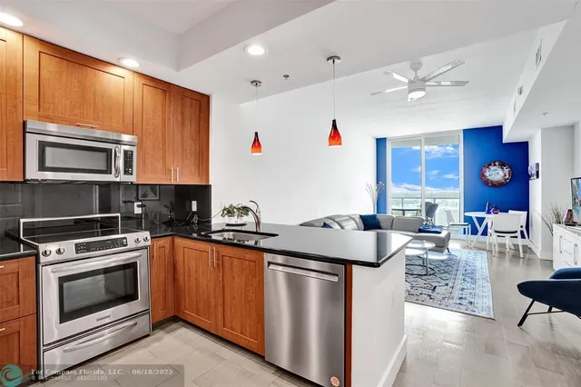$396,000 | 315 Northeast 3rd Avenue, Unit 1209, Fort Lauderdale, FL 33301