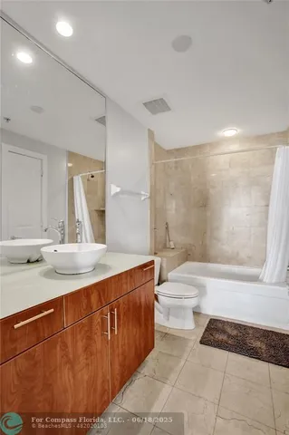 $396,000 | 315 Northeast 3rd Avenue, Unit 1209, Fort Lauderdale, FL 33301