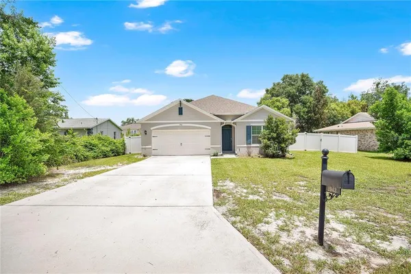 $355,000 | 1942 Marlow Street, Deltona, FL 32738