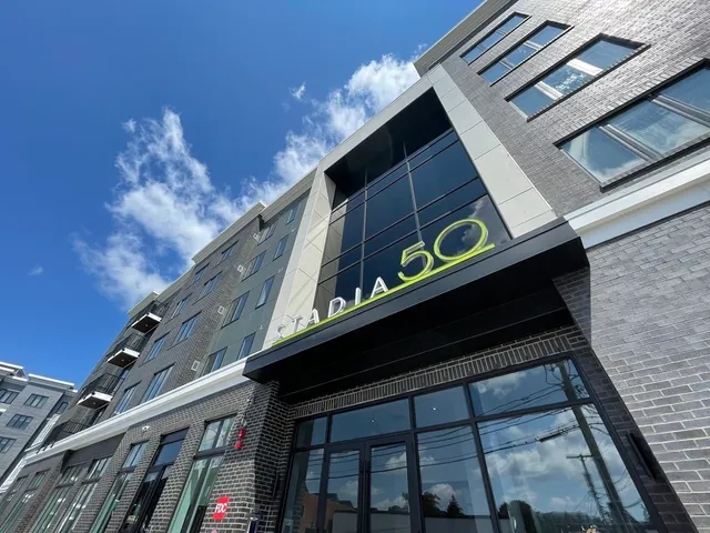 $4,000 | 50 Hichborn Street, Unit 409, Boston, MA 02135