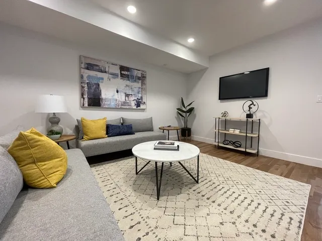 $4,000 | 50 Hichborn Street, Unit 409, Boston, MA 02135