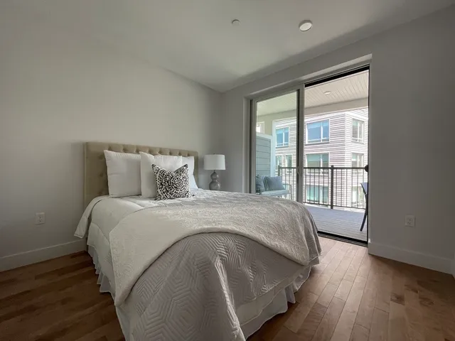 $4,000 | 50 Hichborn Street, Unit 409, Boston, MA 02135