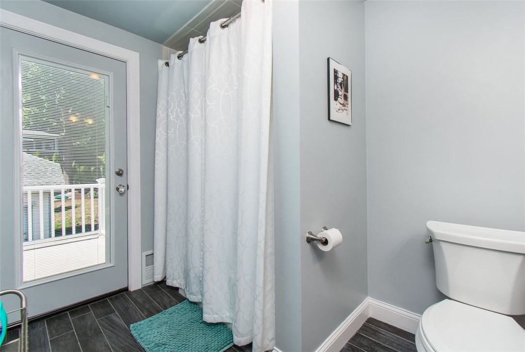 4261 Post Road Warwick, RI 02818 - Photo 22 of 37