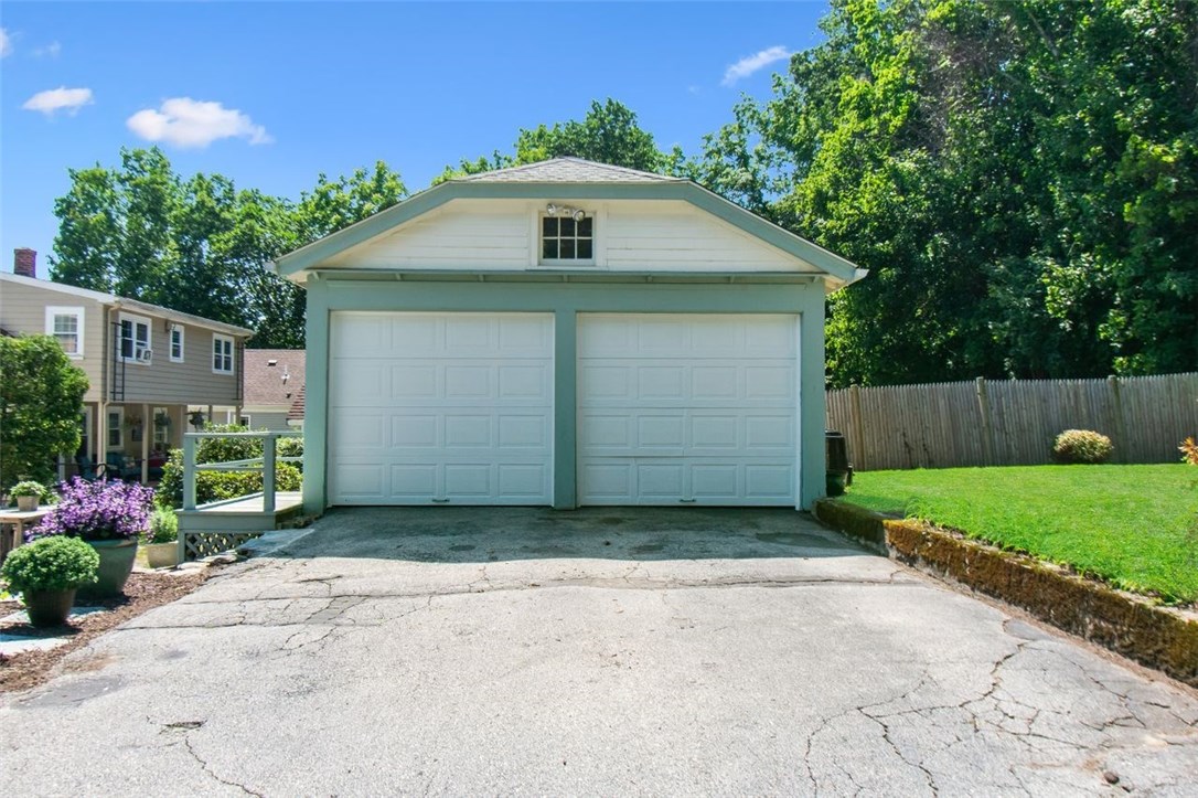 4261 Post Road Warwick, RI 02818 - Photo 32 of 37