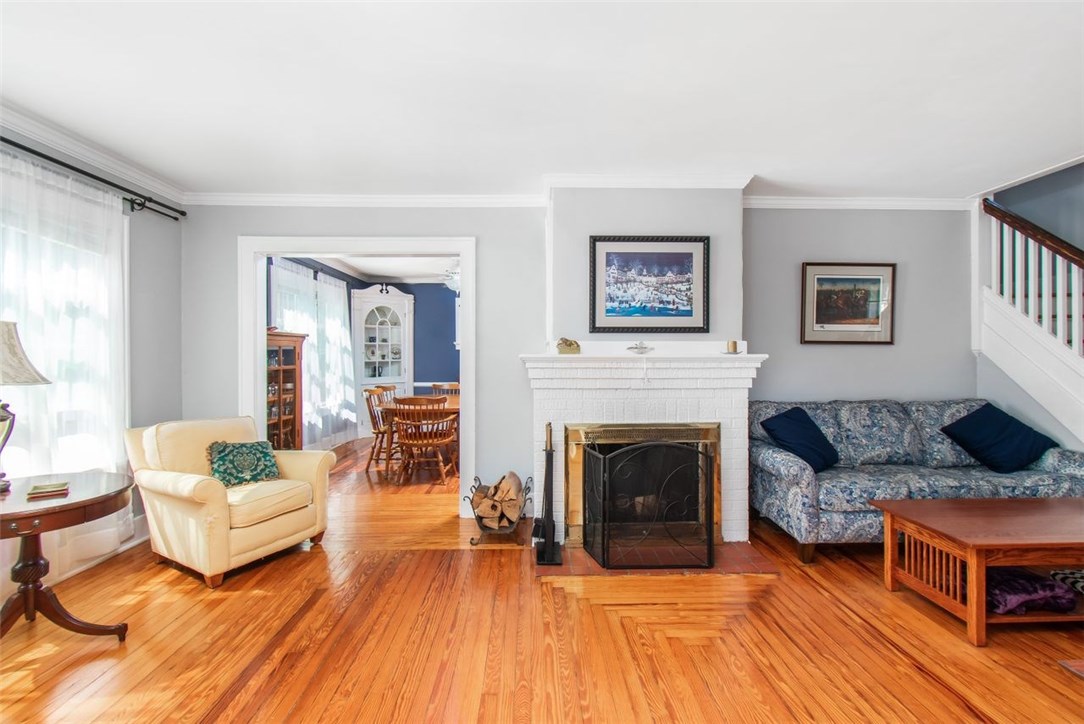 4261 Post Road Warwick, RI 02818 - Photo 5 of 37