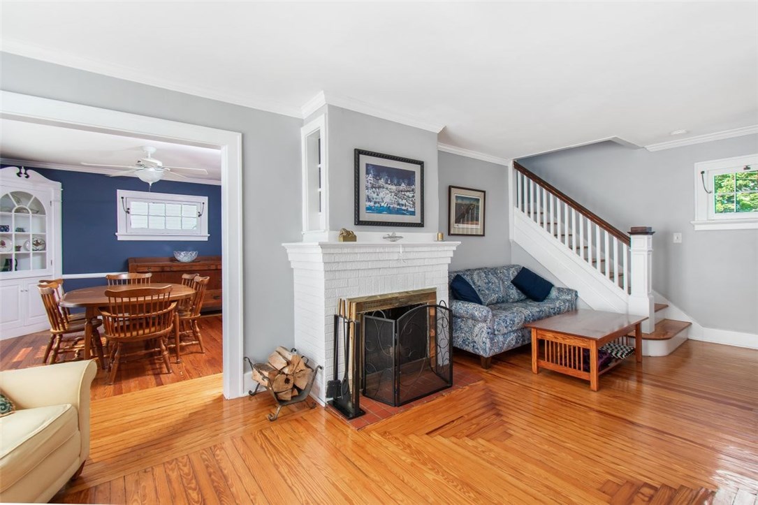 4261 Post Road Warwick, RI 02818 - Photo 9 of 37