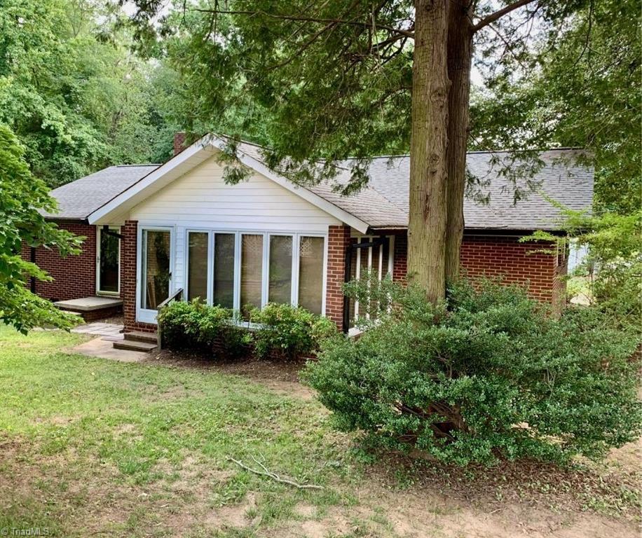 3056 Kinnamon Road Winston-Salem, NC 27104 - Photo 1 of 34
