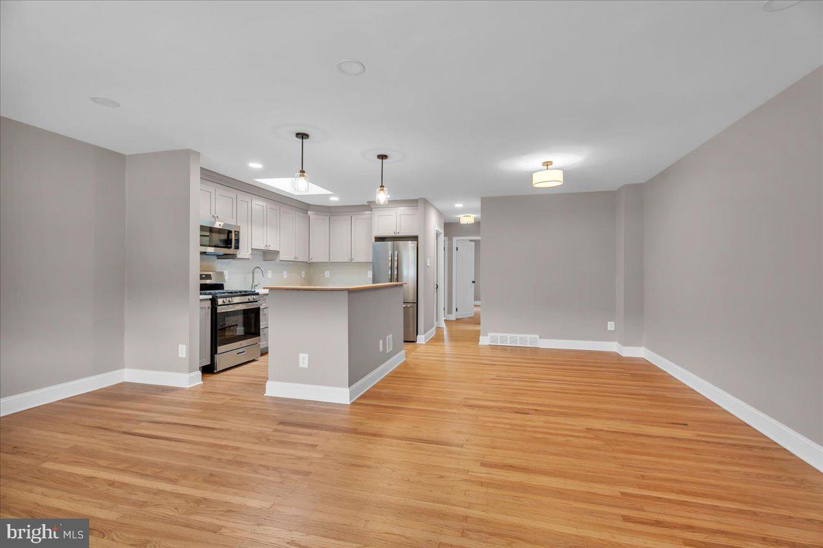 3355 South Keswick Road Philadelphia, PA 19114 - Photo 13 of 27 Gallery Image 13
