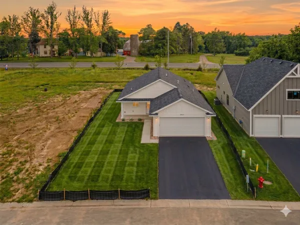 $399,999 | 31706 Madison Road, Lindstrom, MN 55045