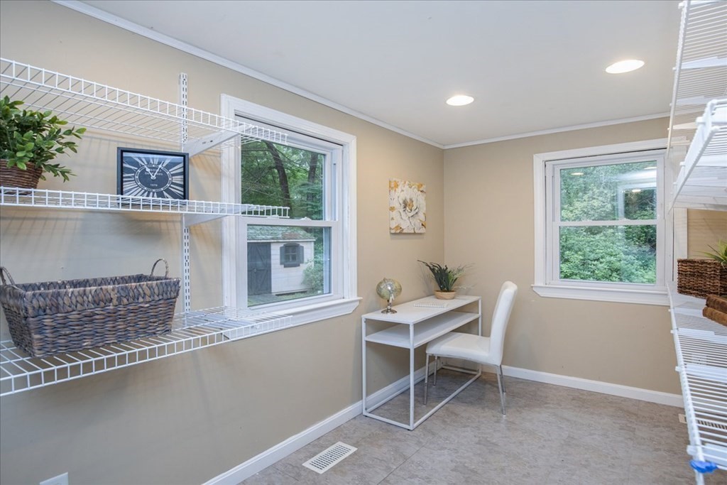 24 Sandy Brook Road Burlington, MA 01803 - Photo 19 of 38 Gallery Image 19