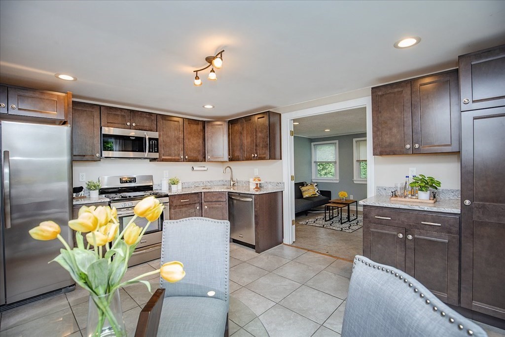 24 Sandy Brook Road Burlington, MA 01803 - Photo 7 of 38 Gallery Image 7